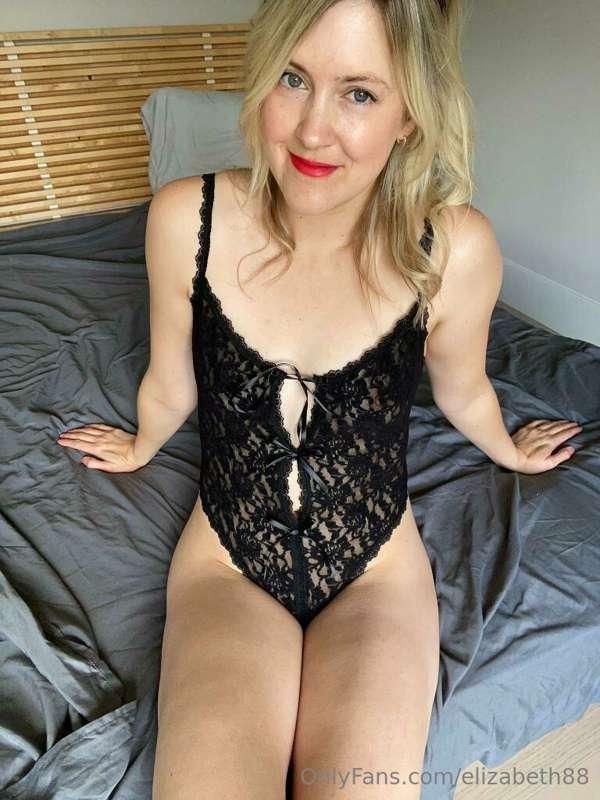Swipe to the end to see the best part of this new lingerie 😈..