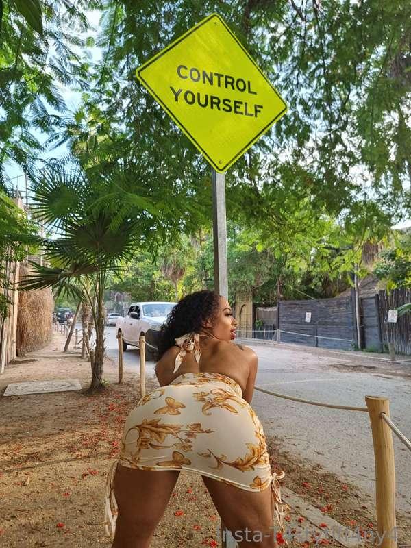 Control your self 👅