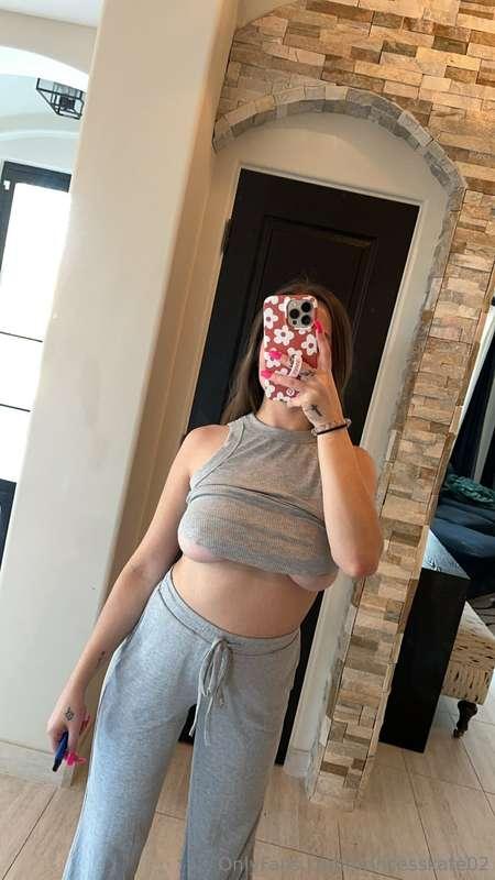 😋🥰I have a special package just for you daddy 😍 LOVE PUSSY??..