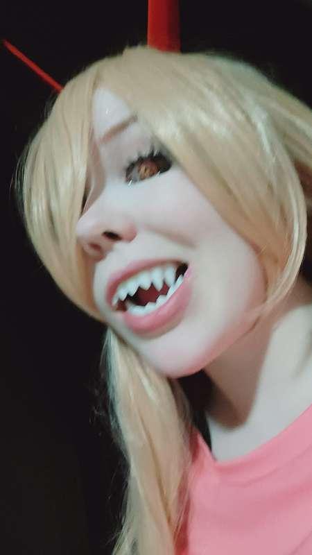 PowerCosplay Selfies (I tookatonofpics!)