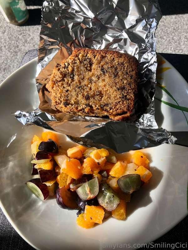 Breakfast: fruit salad & banana bread 🍇Sunset 🌅Dinner: Fish ..