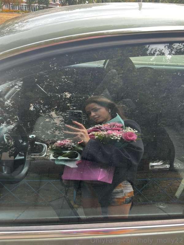 Beautiful girls deserve beautiful gifts, agree?