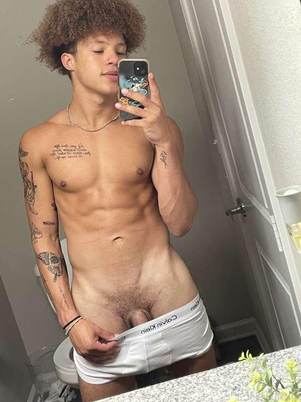 Unlock welcome message for a free jerk and cum video from yo..