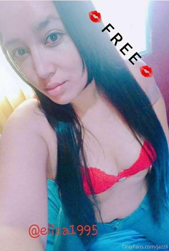 ￼😈Submissive😈
😋talk to me and fulfill your fantasies baby 🍆💦..