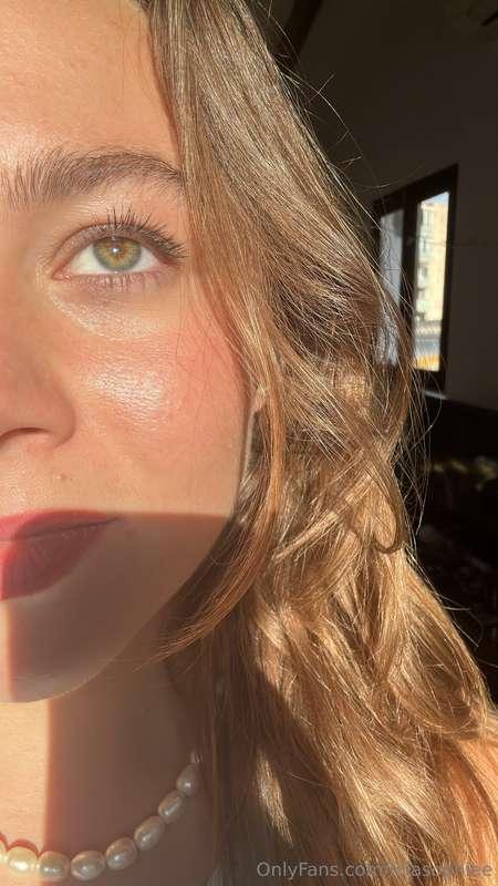 My eyes are very beautiful