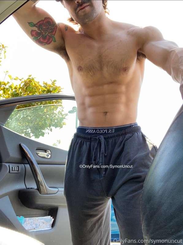 Fresh out the gym. Come suck me while I’m sweaty