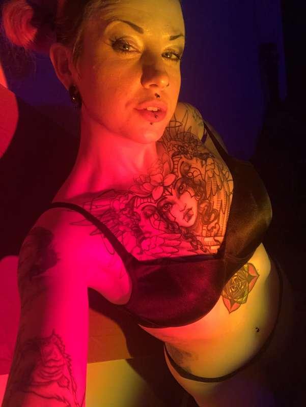ladylazarus image #4