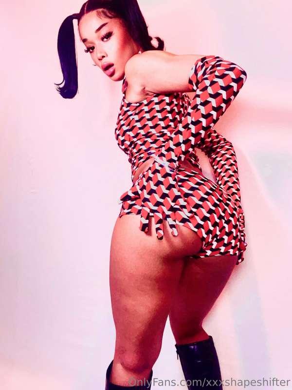 Can you handle all this 🍑 if I put it on you rn?👀