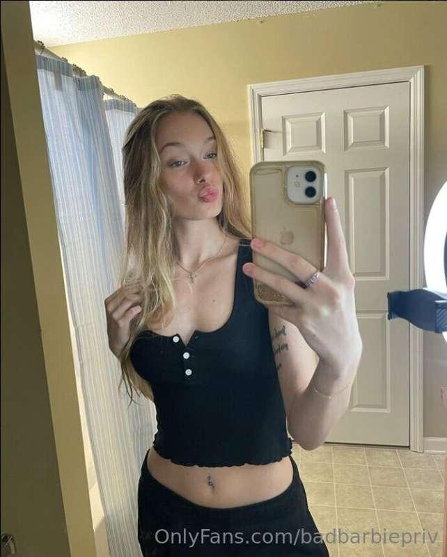 Do you want to know what this lip can do other than kiss you..