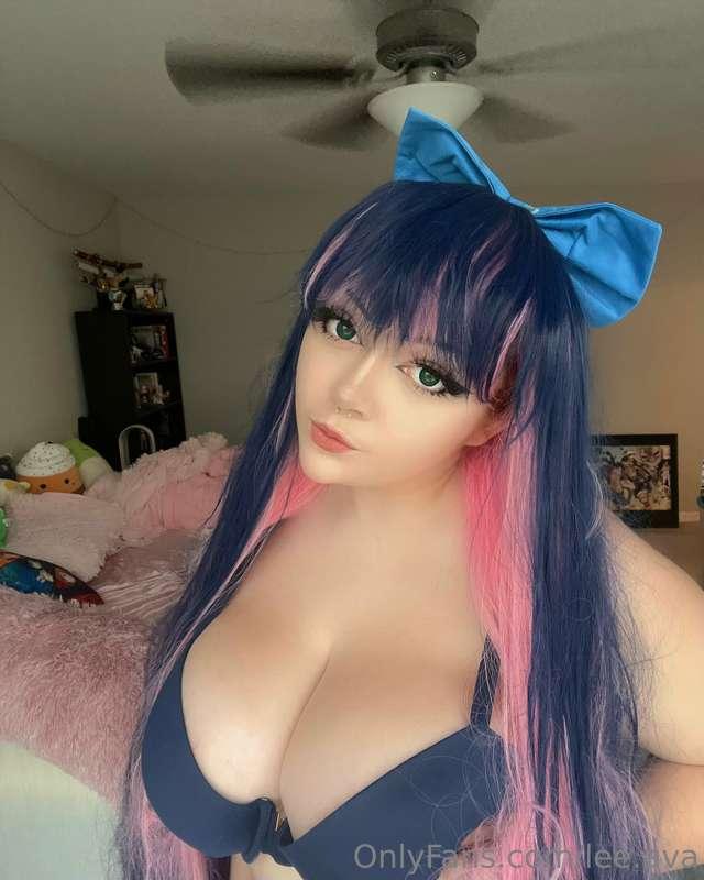 Some titty pics i took in cosplay💜🩷