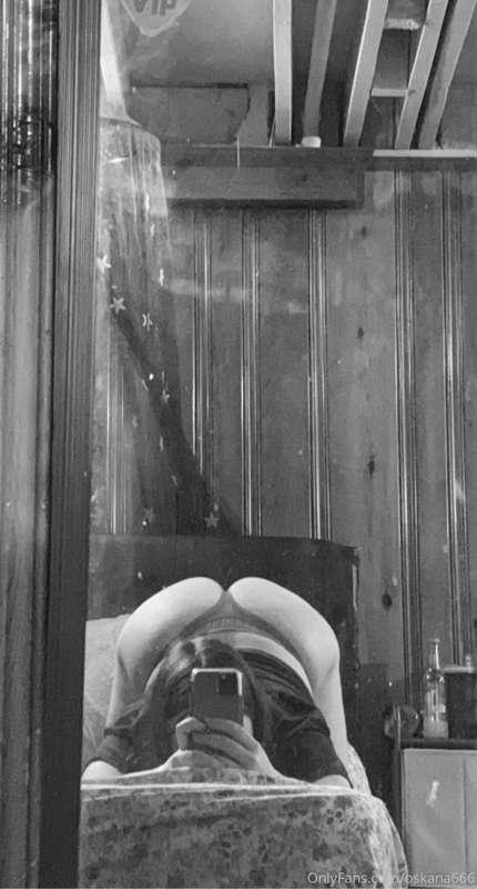 apparently y’all like this angle so....😚