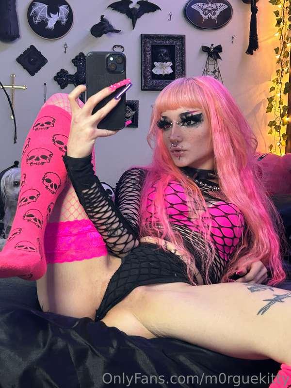 some tease pics 😳 my amazon wishlist is on my linktree  (in ..
