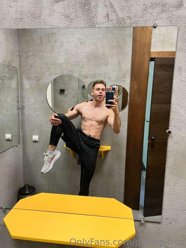 **My VIP PAGE** @phil.boy