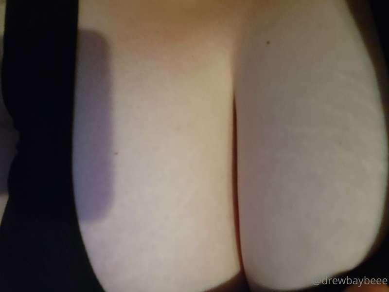 ʜᴏᴡ'ꜱ ʏᴏᴜʀ ᴡᴇᴇᴋᴇɴᴅ ꜱᴛᴀʀᴛɪɴɢ ᴏꜰꜰ? 😜🥃