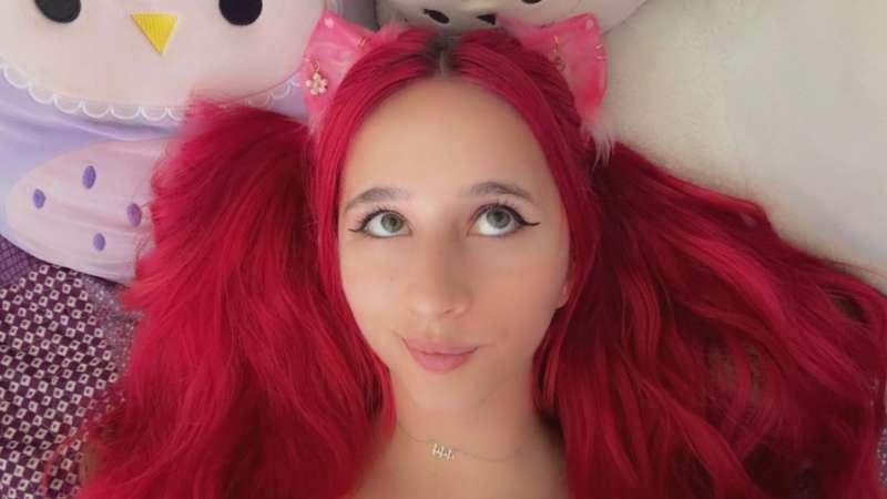 look into my eyes 😻✨