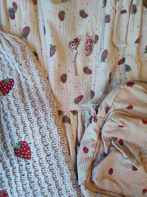 Okay!!! So we have a fit! 🌹 The shoes on the right have been..