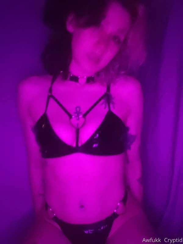 Camera took the cryptid assignment too far 💋