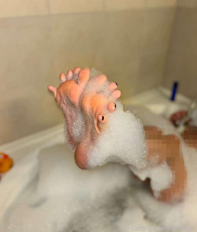 herlegs image #1