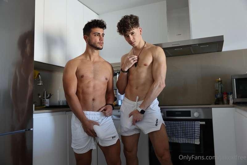 You need to see this collab with My boys @yarik1 @julienpopv..