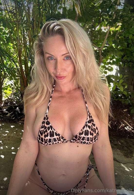 ❌ You're gonna want to see what Mommy has in store for you t..