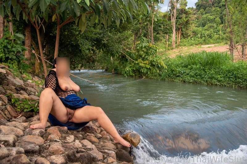 thaiwifeslut image #3