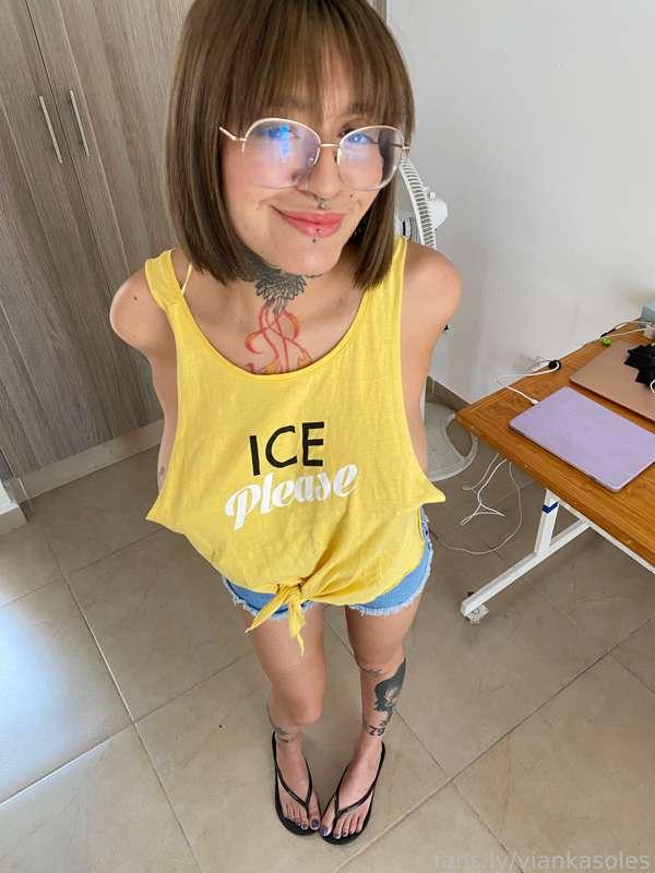viankasoles image #2
