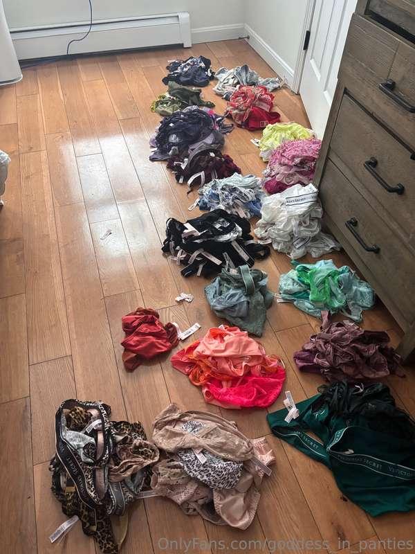 Updating my panty drawer… SO many panties!!!