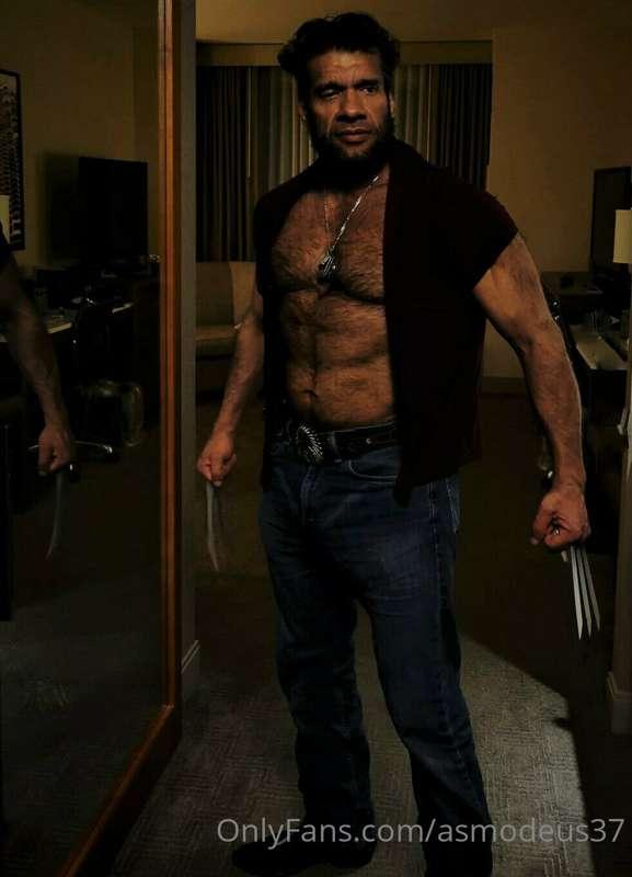 Here are a few shots I took cosplaying as Wolverine this pas..