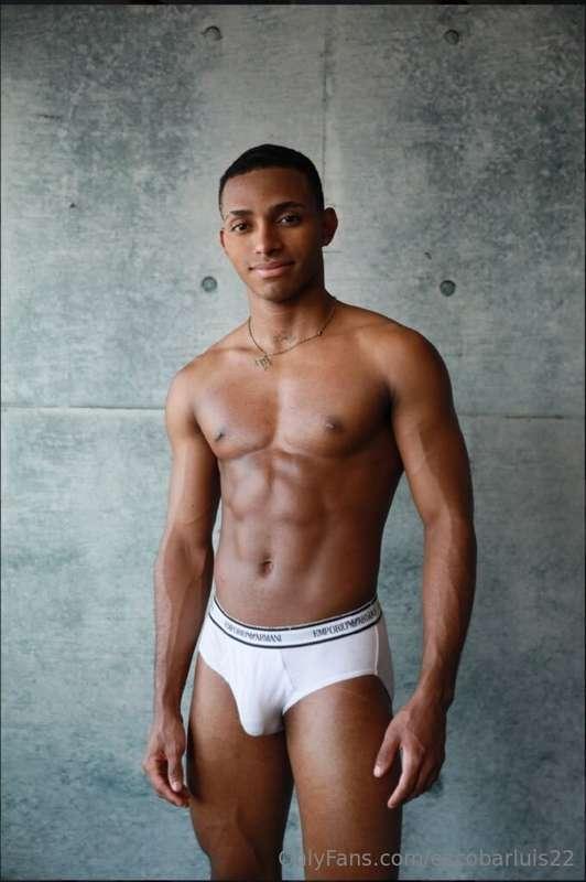 escobarluis22 image #0