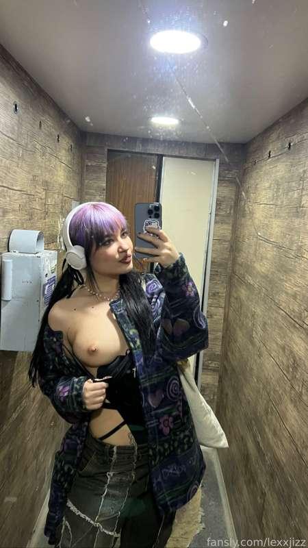 pov you’re entering elevator and see me taking this pic:) what would u do?👀

#tits #boobs #nipple #pierced #public #outdoor #elevator #girlnextdoor #egirl #young