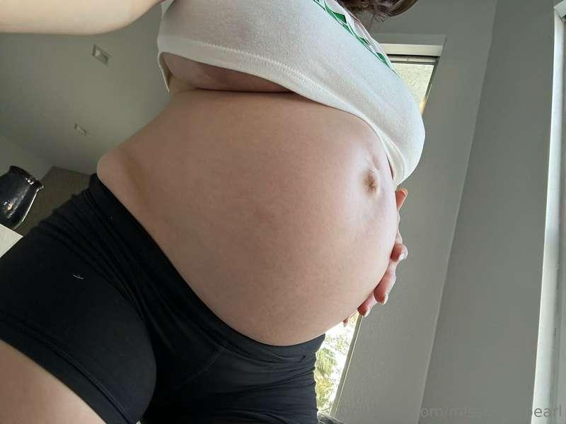 The angles of the belly 😛😋 Which is your favorite view?