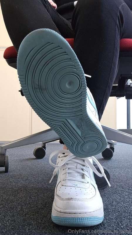 Office days are so hard.🥲So, which of you losers will lie un..