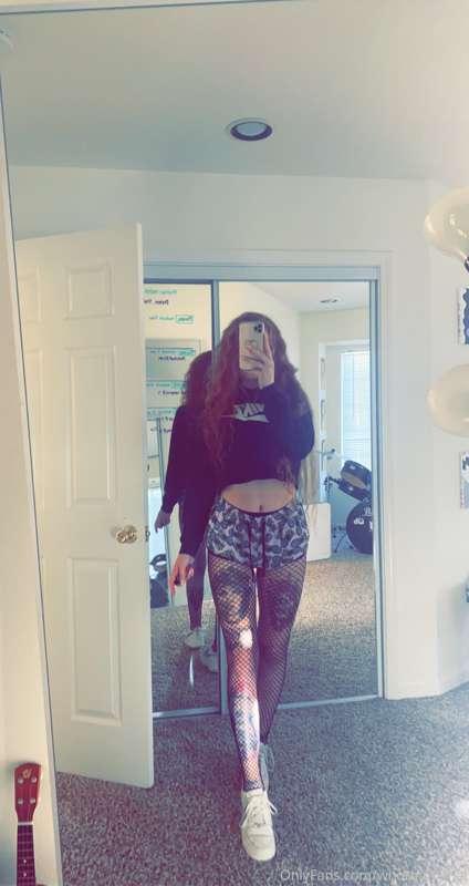 Don’t be a shy daddy. Tip this $10 to have some fun 🥰