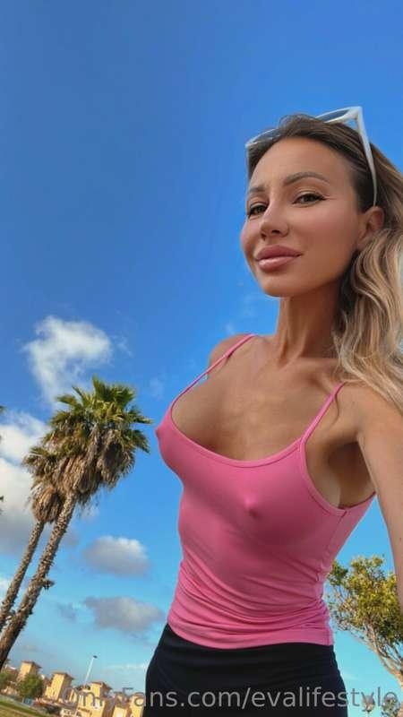 Morning 🌿🌿
So hot content on my private 🔞🔞🍆🍆💦💦
