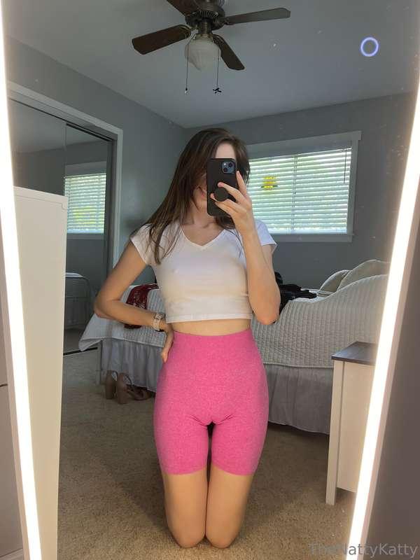 ***Time for a workout*** 🏋️‍♀️