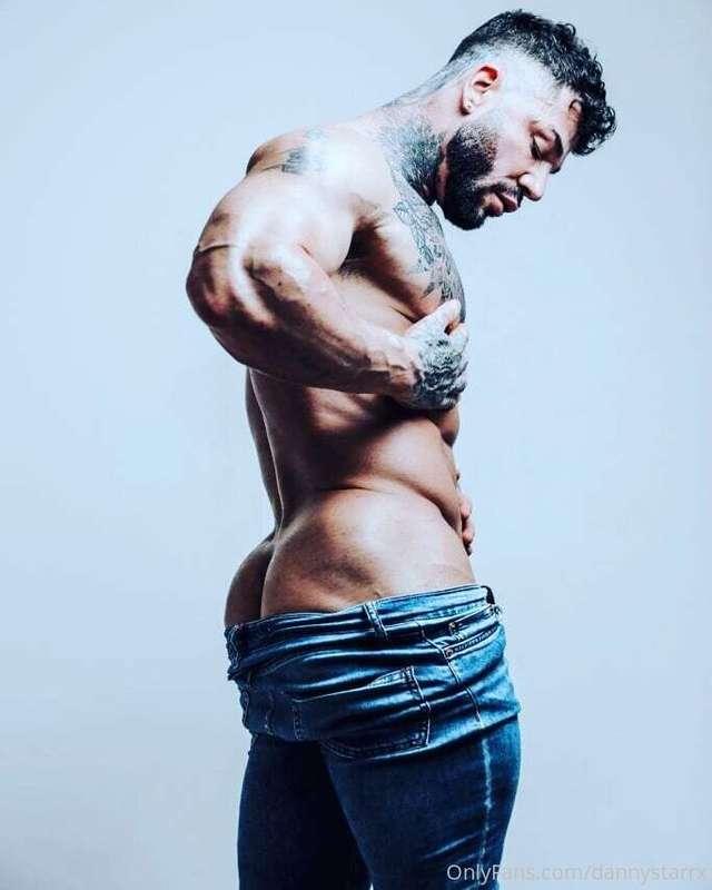 Some more from the @pumpaction shoot 😈