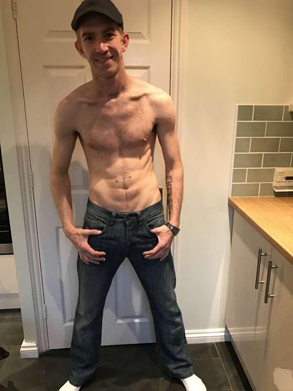 Topless Wanker 