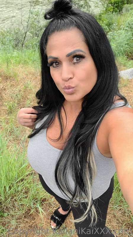 Good morning hope everyone has a great day 😅🥰
