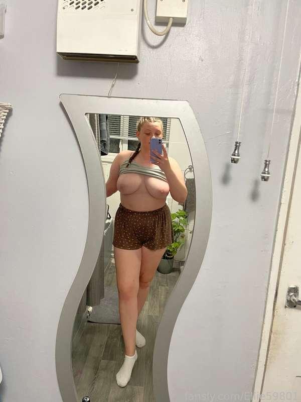 ellie59801 image #4