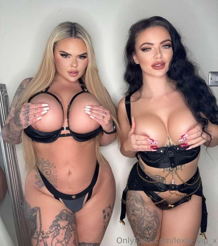 The best partner in crime 😈🖤@queensmariex 