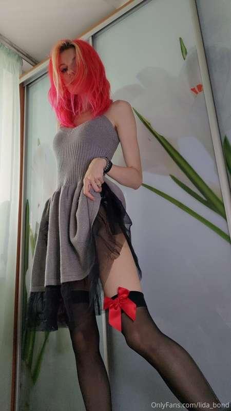 It's undressing day 😉 watch me softly taking this dress off ..