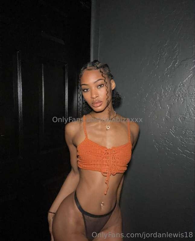 🚨 TOP EBONY LIVE SHOW TODAY!🚨petite famous ebony @islabizaxx..