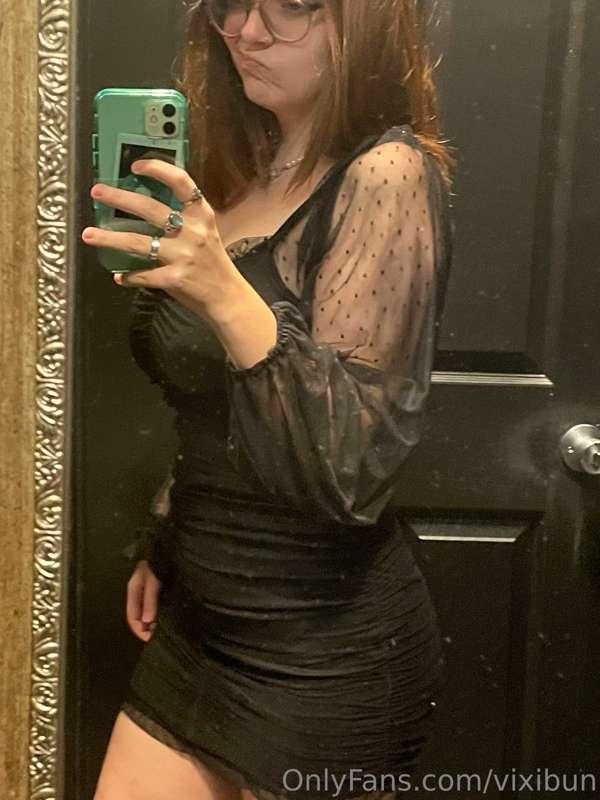 How’s this dress on me? ;0