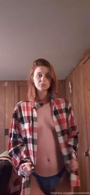 You wish I was wearing your flannel dont you baby