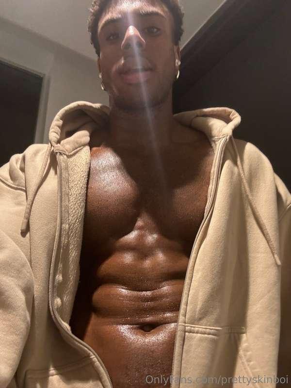 Let’s make this a night to remember… start by tipping me 😉