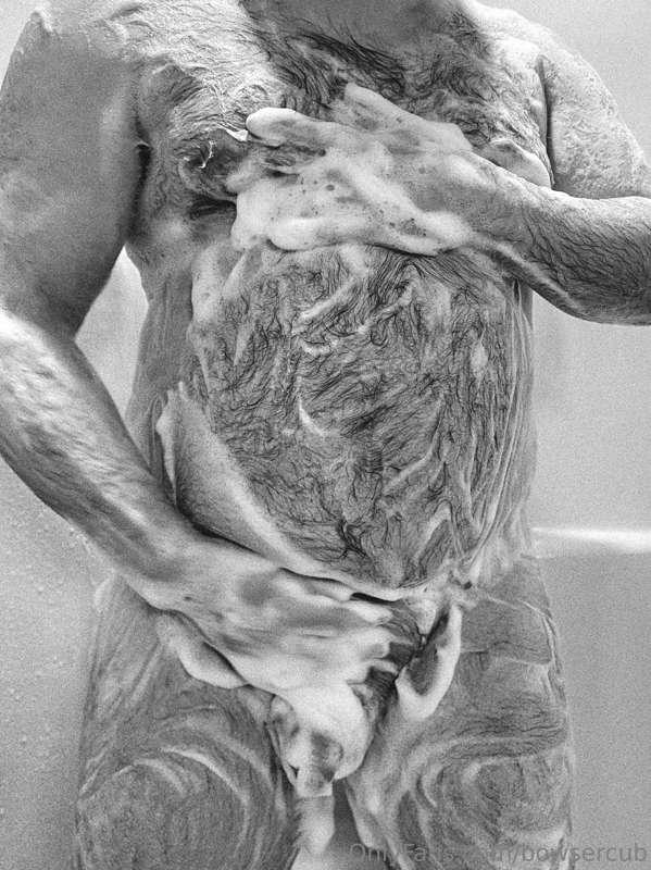 Late night shower pictures from last night. 😘