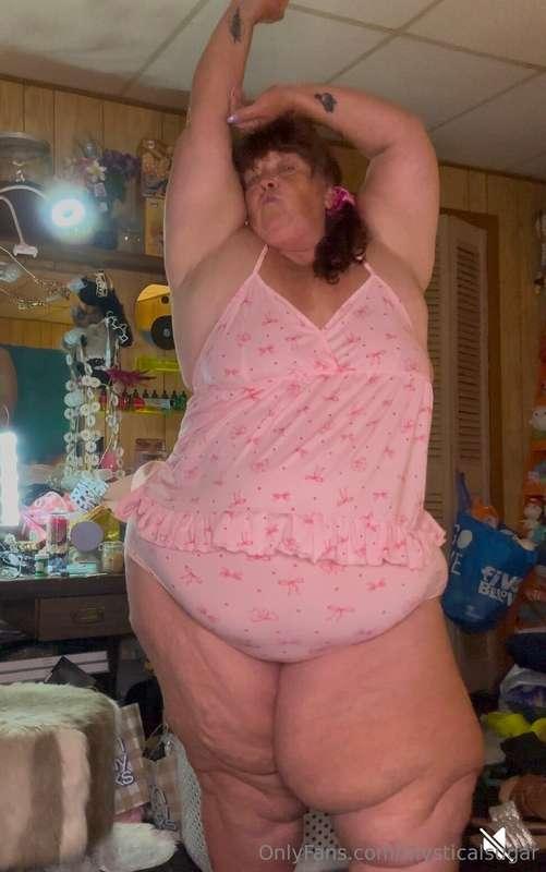 Just being a girlie girl 😘