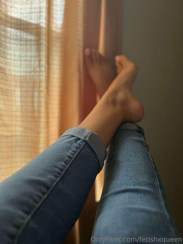 More of my latest Pink and white colored French pedi. More t..