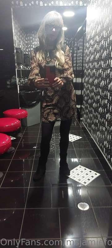 I like the thrift store dress and it was fun wearing it onst..