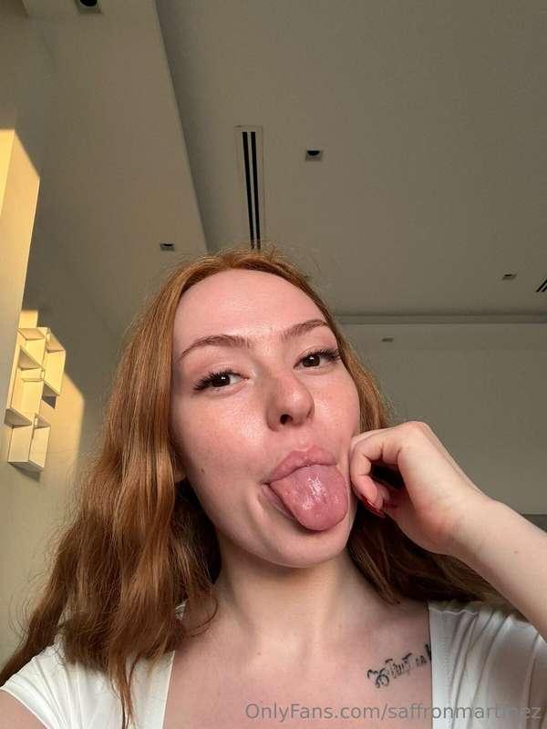 do i look sweet?  (pls say yes otherwise i'll feel embarrass..
